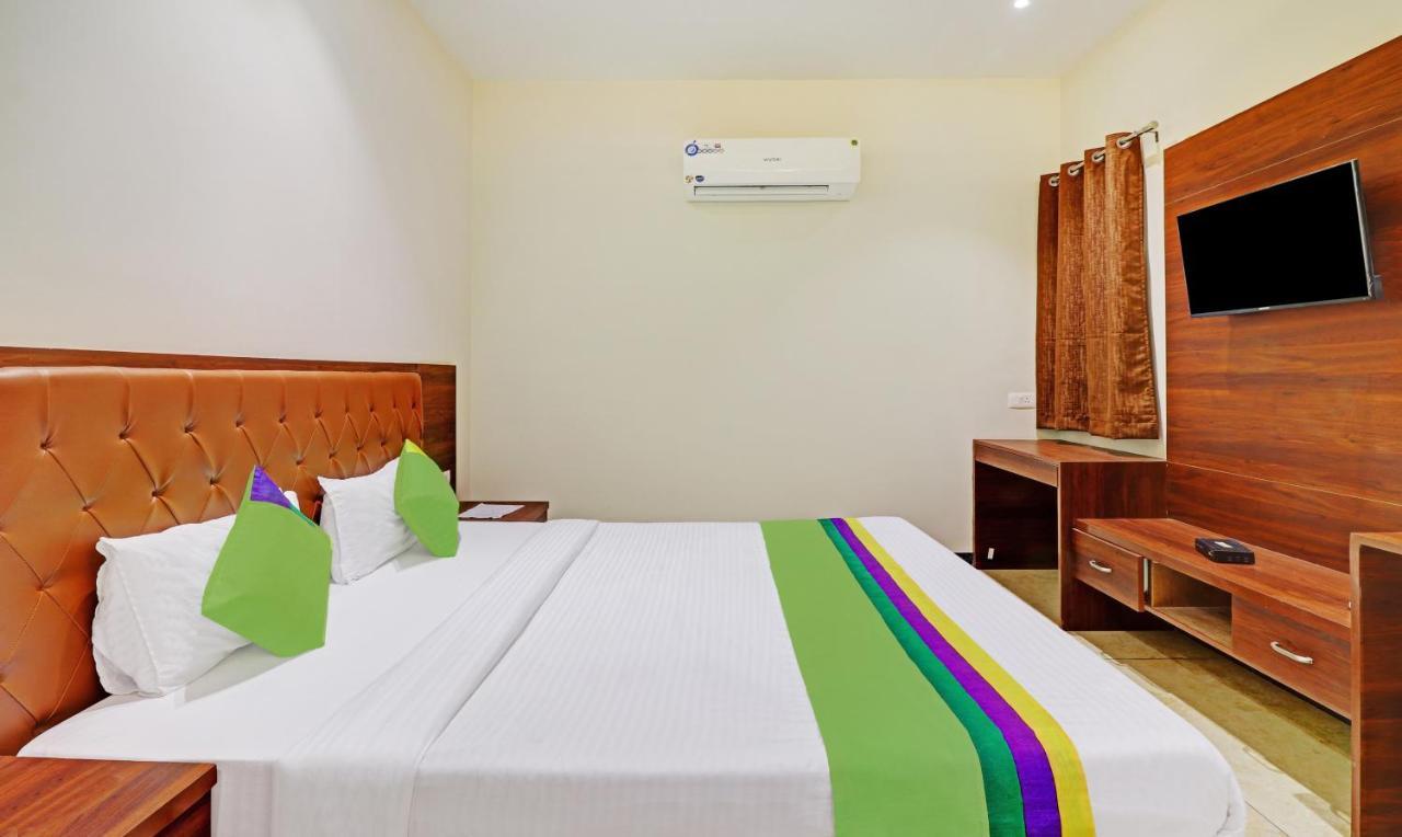 Treebo Trend Gt Palace Fatehabad Road Hotel อัครา ภายนอก รูปภาพ