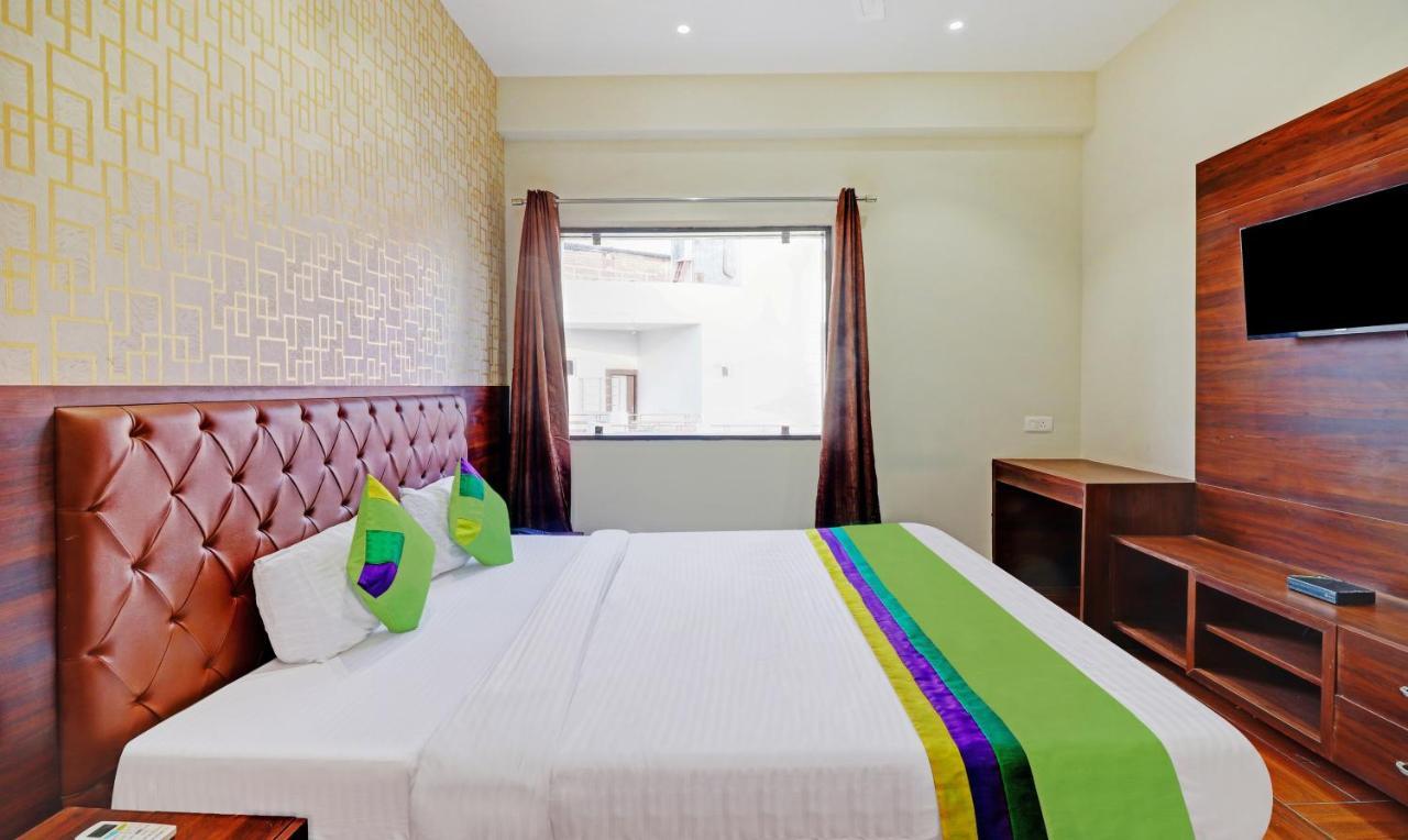 Treebo Trend Gt Palace Fatehabad Road Hotel อัครา ภายนอก รูปภาพ